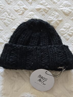 Princess Polly Black Ribbed Chunky Beanie